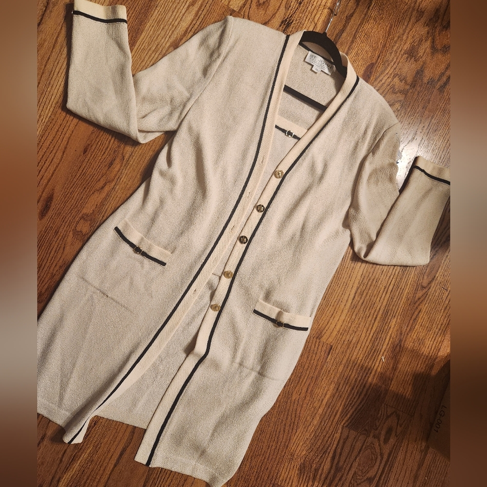 St. John Collection Elegant Cream Cardigan with Black Trim Sz 10 (Two Peices)